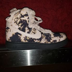 Nike airforce 1 hightops size 8.5